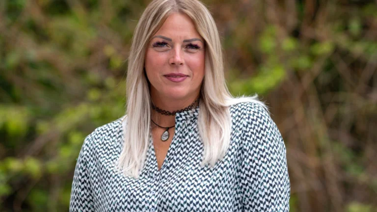 Ines PetersKontaktperson Porträt