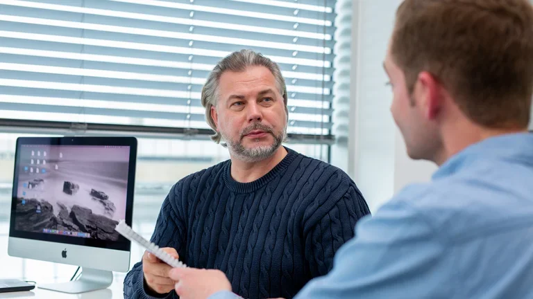 Person bei einer Therapieberatung