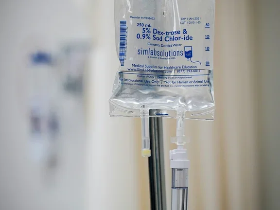 Infusionsbeutel auf einem Gestell
